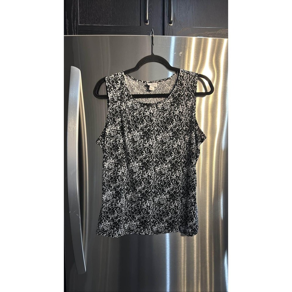 Worthington Women's L Black White Sleeveless Blouse Geometric Print